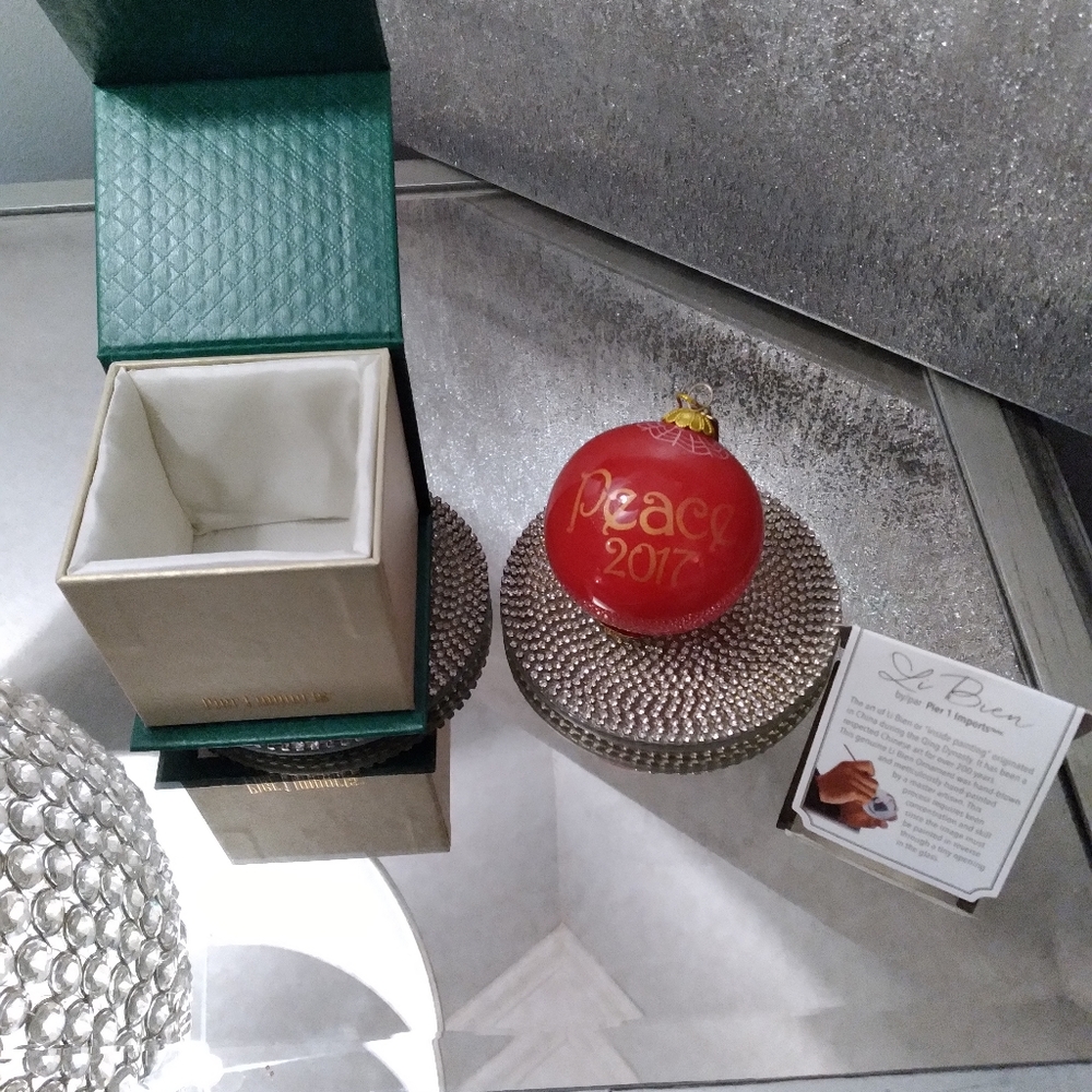 Li Bien Ornament